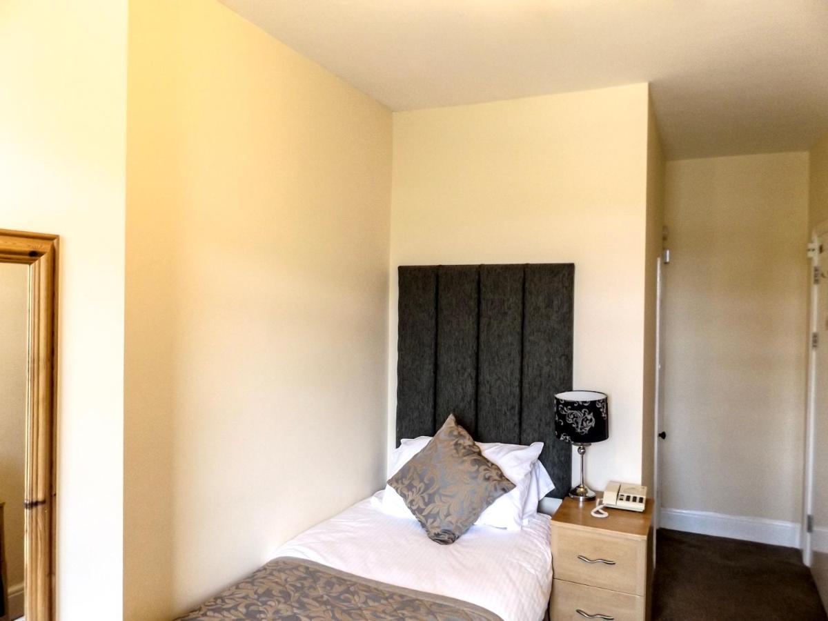 Membly Hall Hotel Falmouth Esterno foto